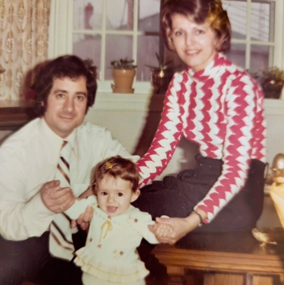 Meet your Posher, Sandra - Picture 2 of 2